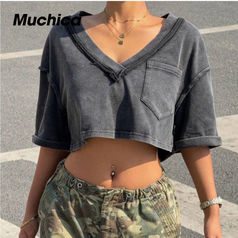 Black V-Neck Cropped Top